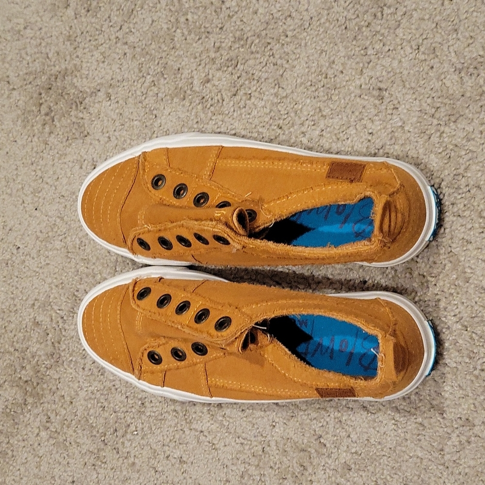 Blowfish Play Sneakers Desert Caramel NWOB